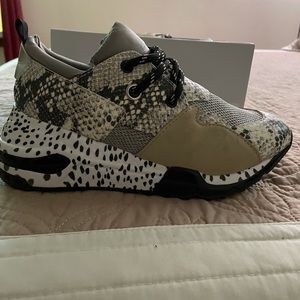 Steve Madden sneakers